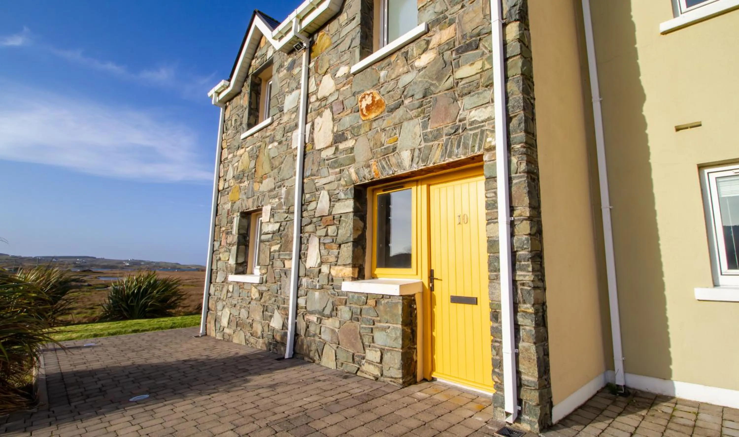 Property building in Connemara Sands Hotel & Spa
