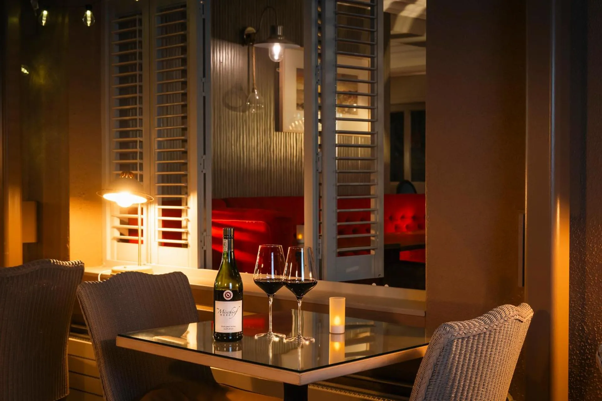 Lounge or bar in Connemara Sands Hotel & Spa