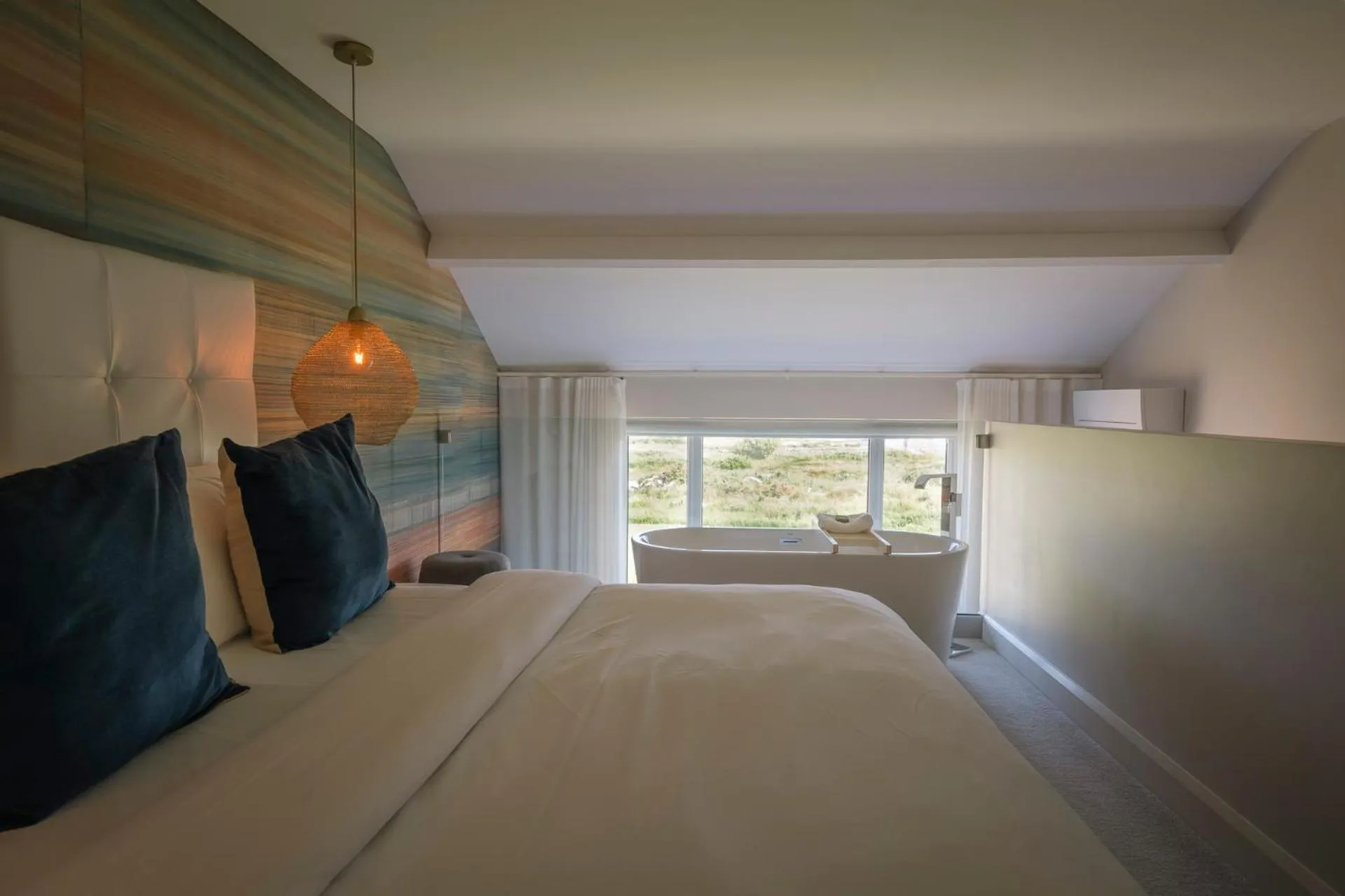 Bedroom, Bed in Connemara Sands Hotel & Spa