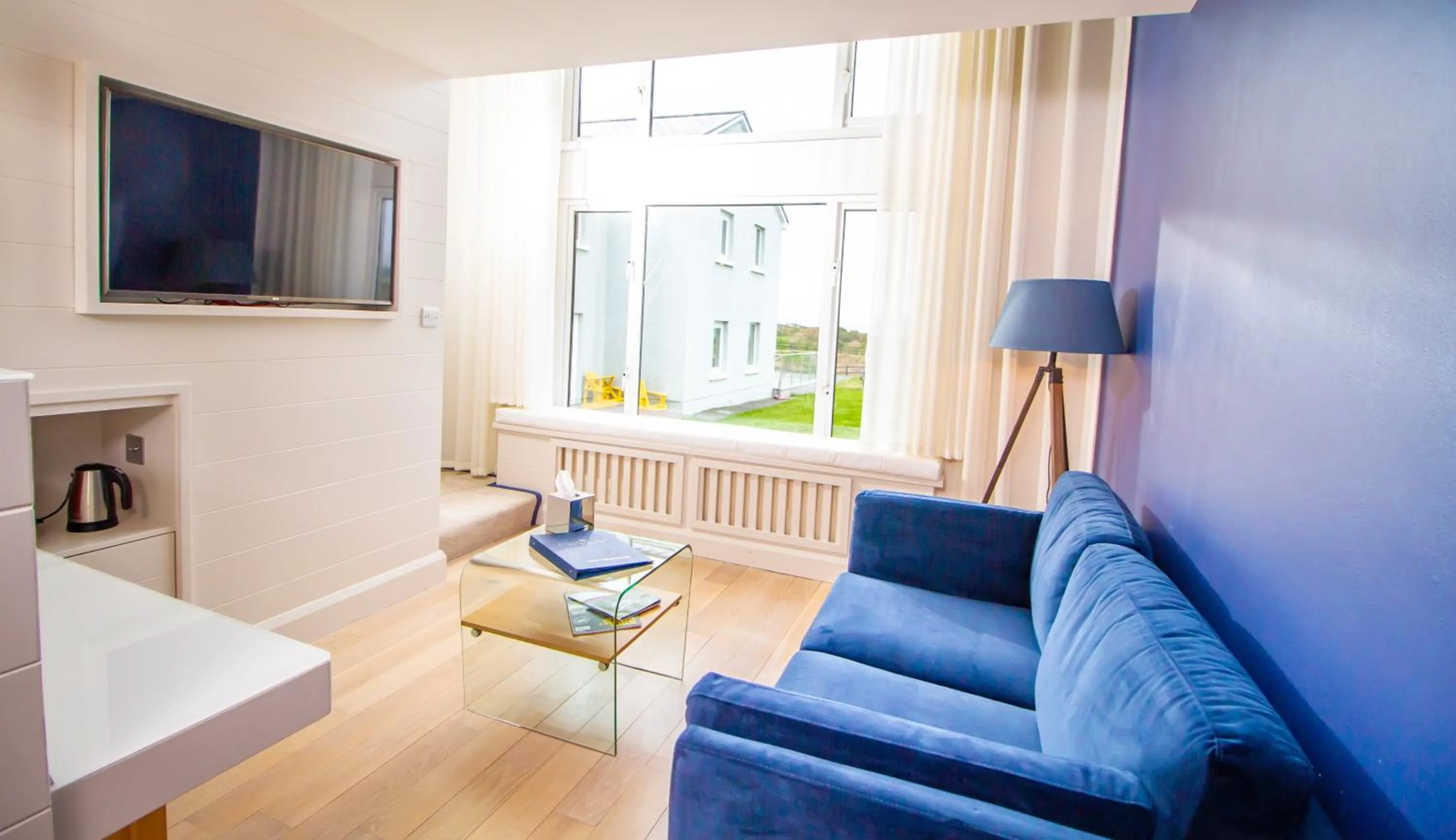 Living room in Connemara Sands Hotel & Spa