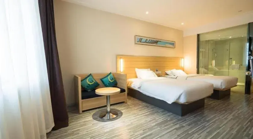 Bed in City Comfort Inn Wuhan High Speed Railway Station Bed in City Comfort Inn Wuhan High Speed Railway Station