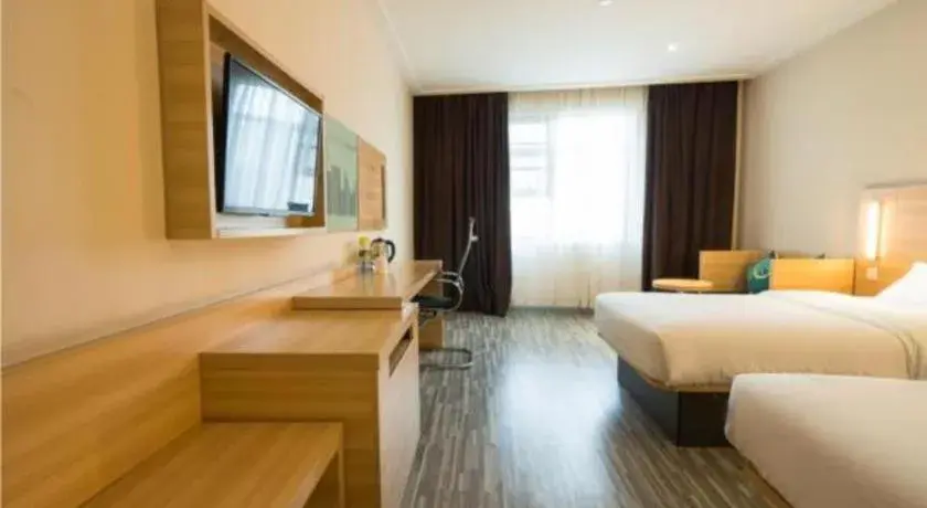 Bed in City Comfort Inn Wuhan High Speed Railway Station Bed in City Comfort Inn Wuhan High Speed Railway Station