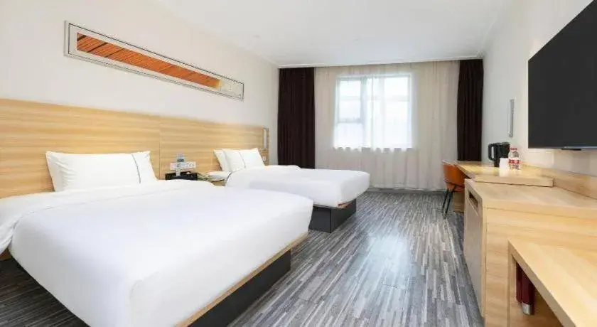 Bed in City Comfort Inn Wuhan High Speed Railway Station Bed in City Comfort Inn Wuhan High Speed Railway Station