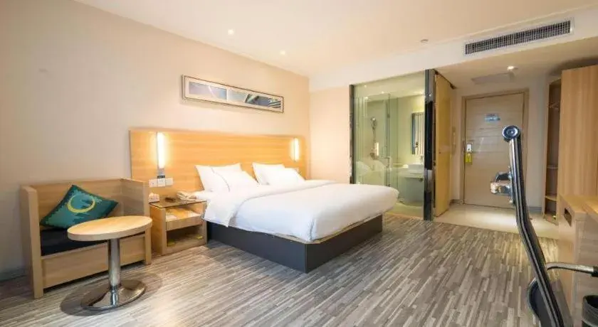 Bed in City Comfort Inn Wuhan High Speed Railway Station Bed in City Comfort Inn Wuhan High Speed Railway Station