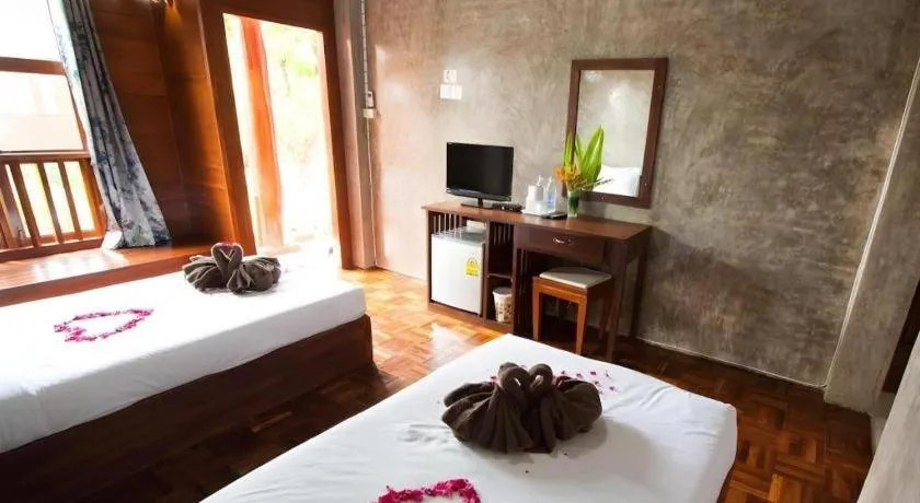 Bed in Huan Aumpron Resort