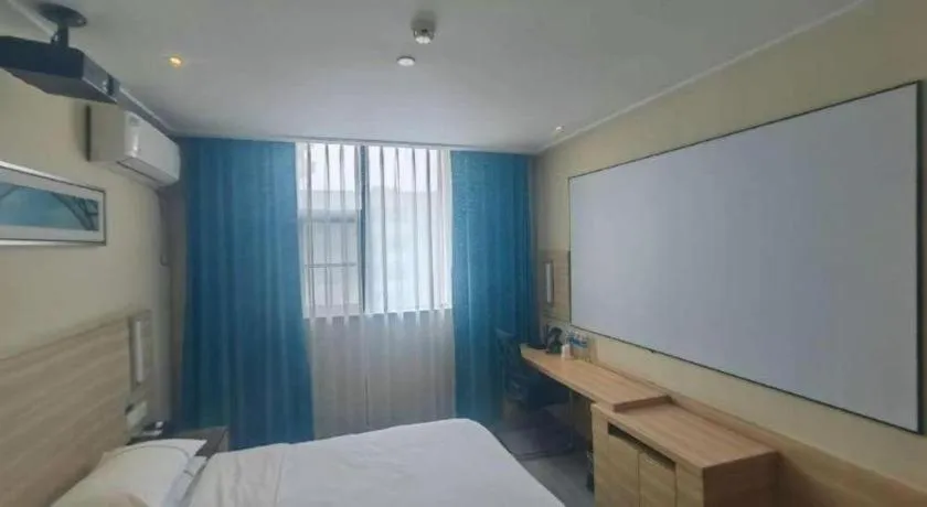 Bed in City Comfort Inn Huangshi City Huangshi Avenue