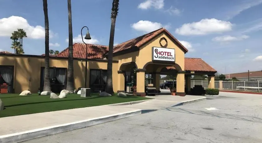 Hotel Saddleback