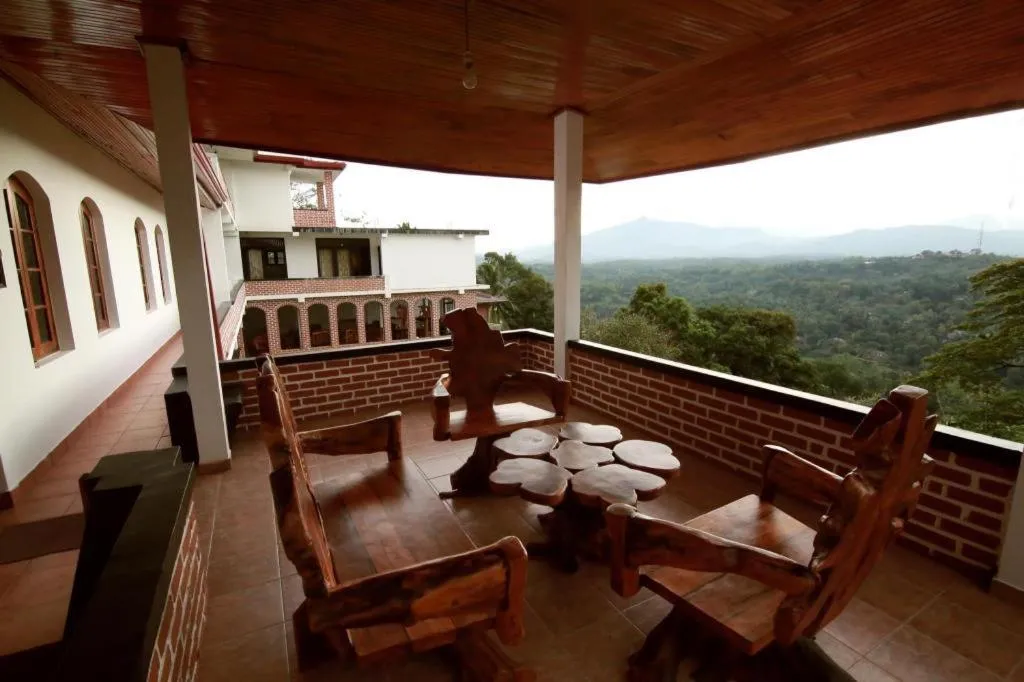 Mahaweli Regent Hotel