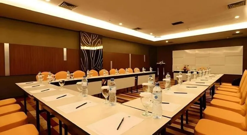 Hotel Urban Falatehan Blok M