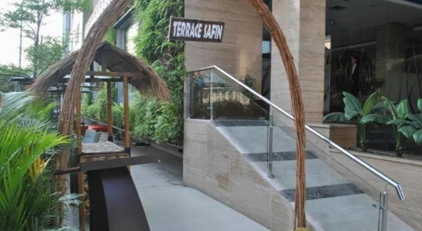 Hotel Urban Falatehan Blok M