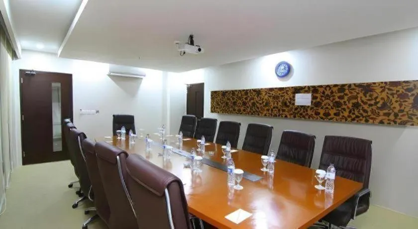 Hotel Urban Falatehan Blok M