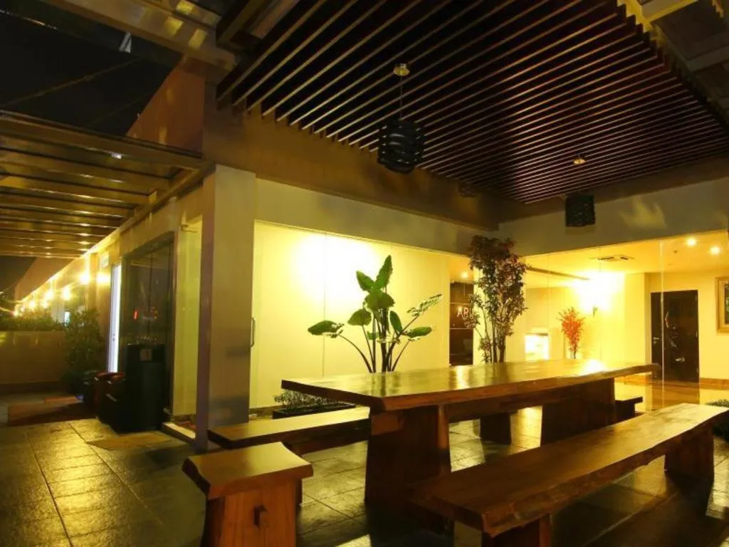 Hotel Urban Falatehan Blok M