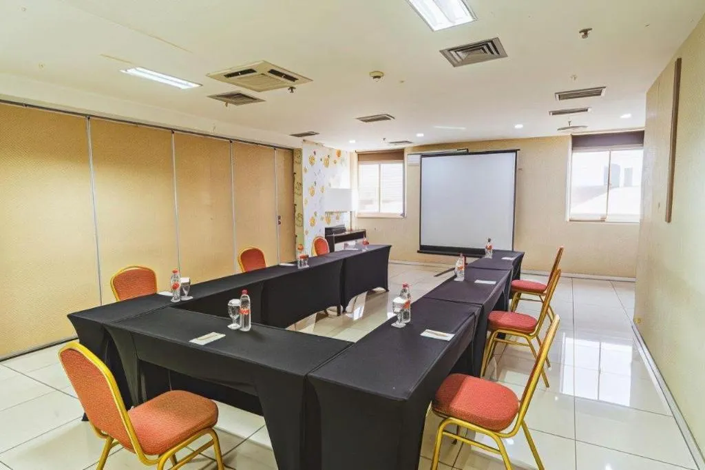 Hotel Urban Falatehan Blok M