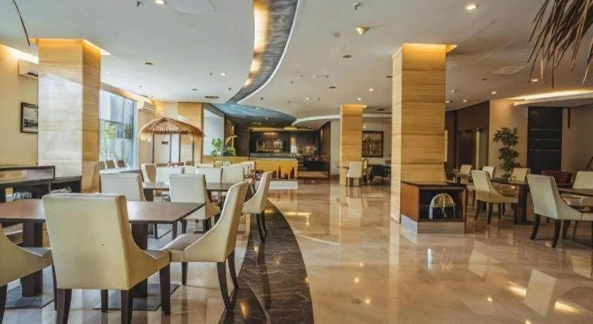 Hotel Urban Falatehan Blok M