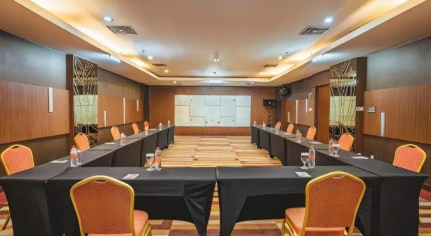 Hotel Urban Falatehan Blok M