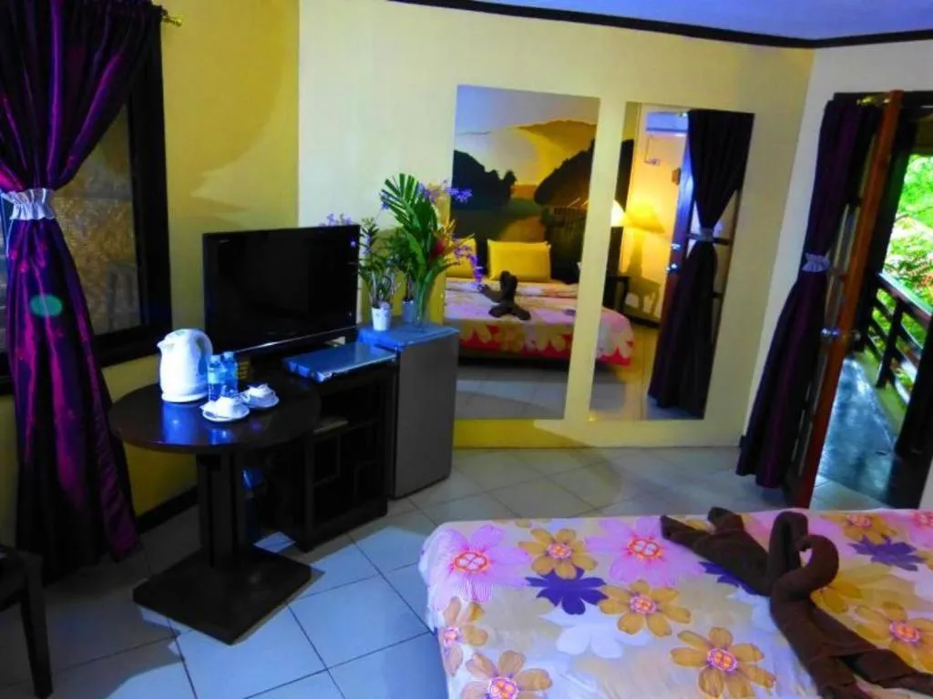 Bed in Alta Cebu Resort