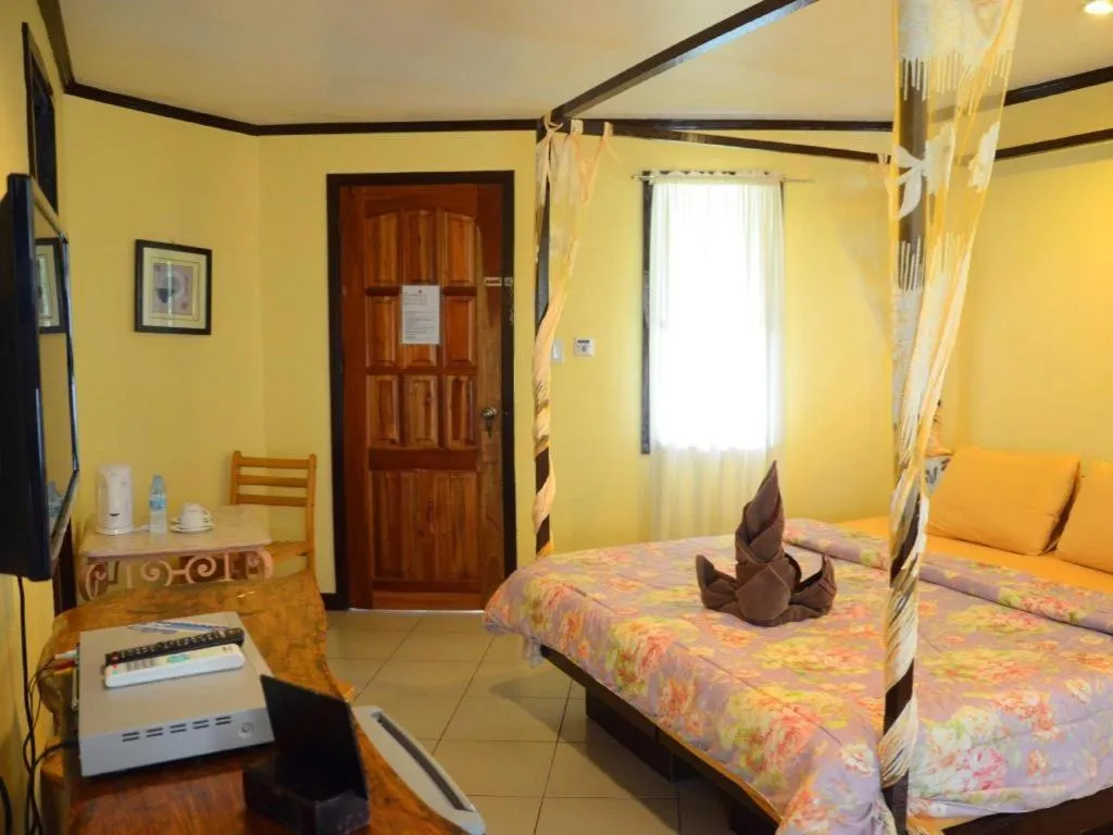 Bed in Alta Cebu Resort