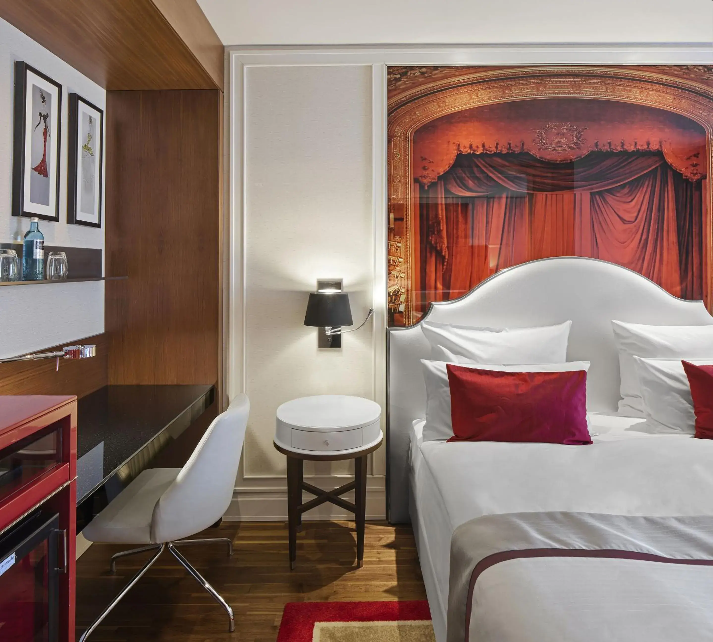 Bed in TITANIC Gendarmenmarkt Berlin Bed in TITANIC Gendarmenmarkt Berlin