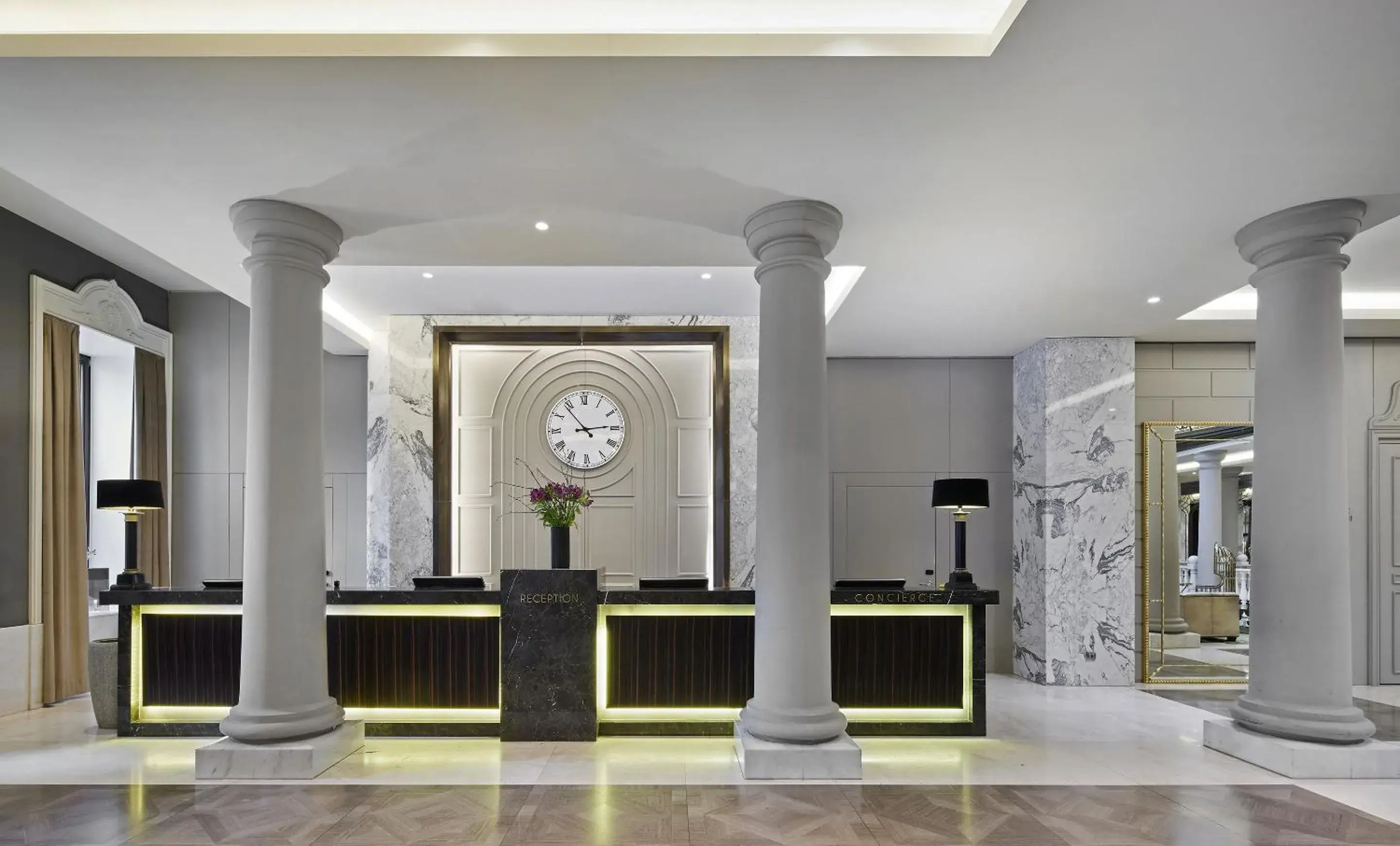 Lobby or reception in TITANIC Gendarmenmarkt Berlin Lobby or reception in TITANIC Gendarmenmarkt Berlin