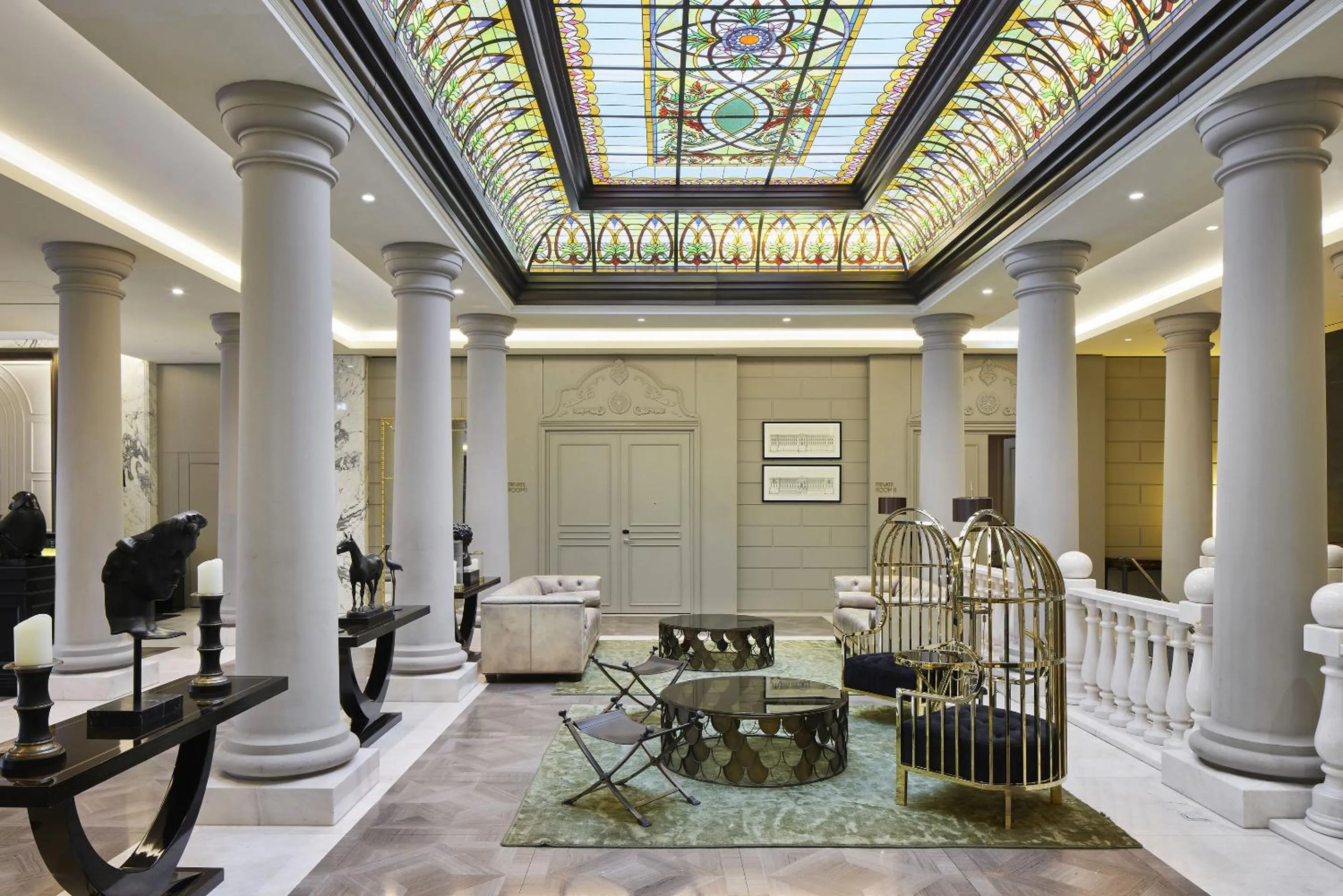 Lobby or reception in TITANIC Gendarmenmarkt Berlin