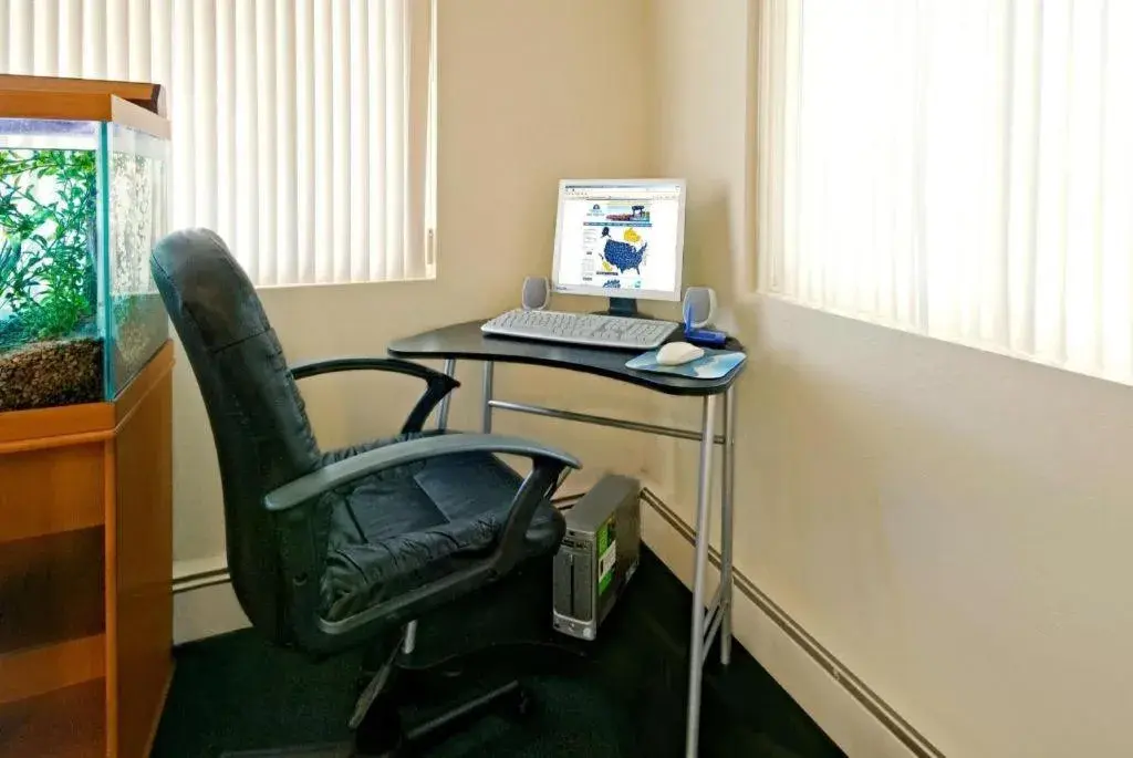 Travelodge by Wyndham Powell Travelodge by Wyndham Powell