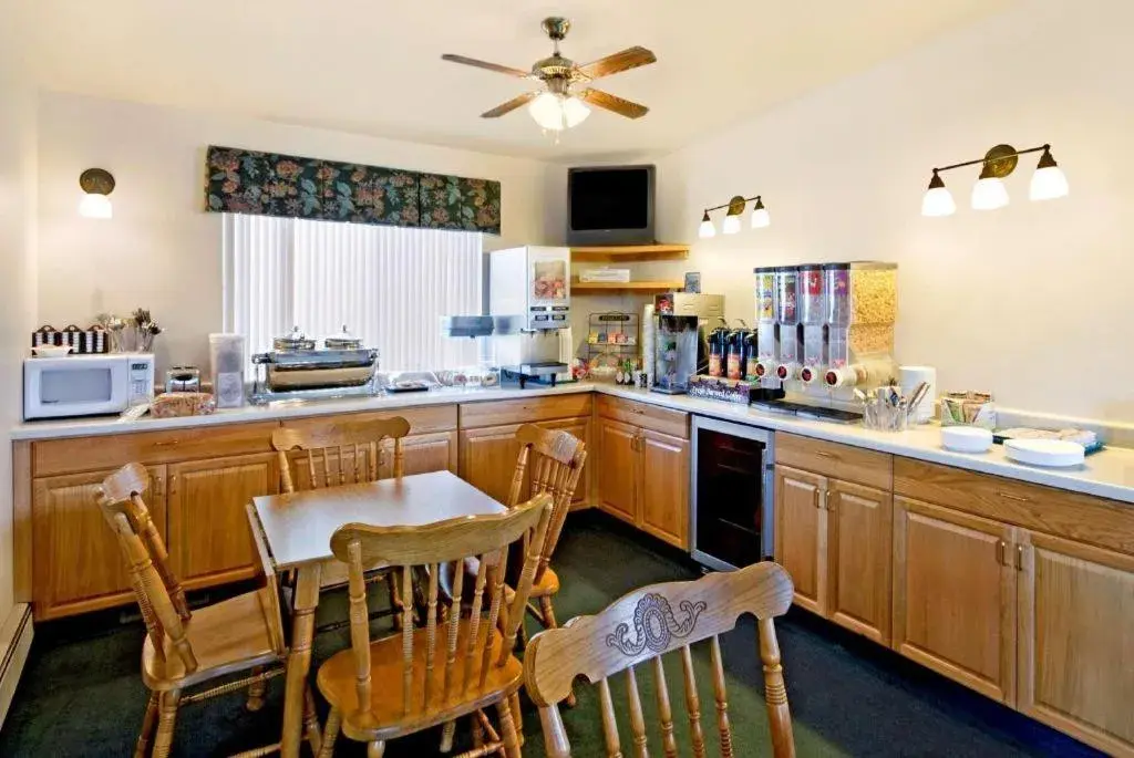 Travelodge by Wyndham Powell Travelodge by Wyndham Powell