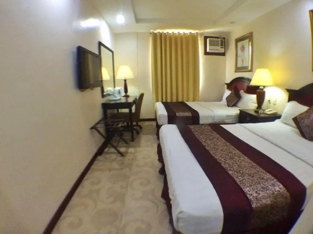 Bed in Cindy Kelly Hotel Bed in Cindy Kelly Hotel