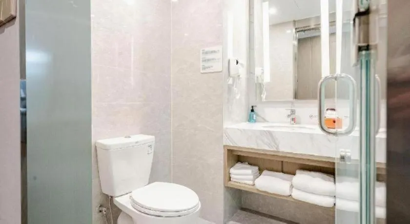 Holiday Inn Express Lhasa Potala Square By IHG