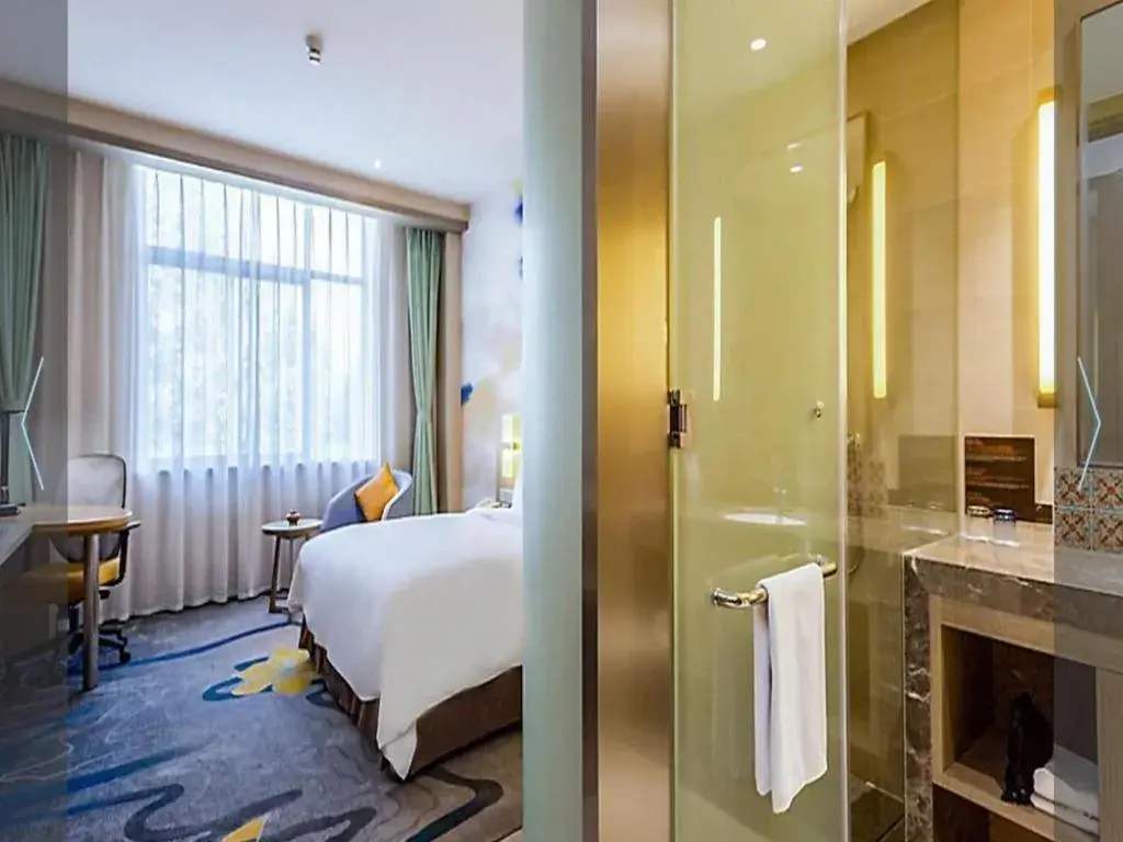 Bed in Holiday Inn Express Lhasa Potala Square By IHG Bed in Holiday Inn Express Lhasa Potala Square By IHG