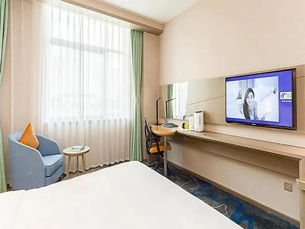 Bed in Holiday Inn Express Lhasa Potala Square By IHG Bed in Holiday Inn Express Lhasa Potala Square By IHG