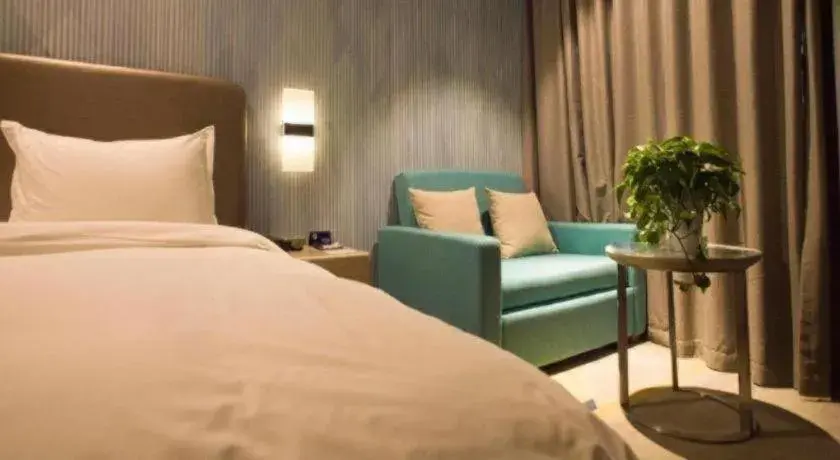 Bed in Holiday Inn Express Lhasa Potala Square By IHG Bed in Holiday Inn Express Lhasa Potala Square By IHG