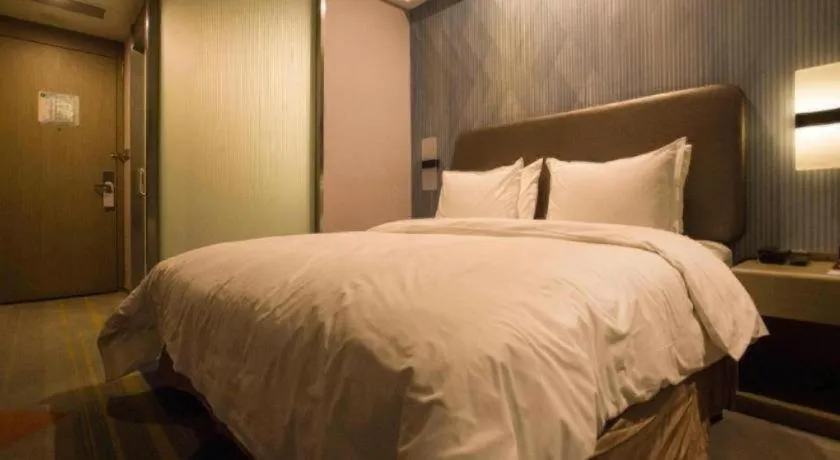 Bed in Holiday Inn Express Lhasa Potala Square By IHG