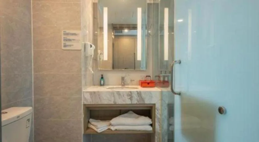 Holiday Inn Express Lhasa Potala Square By IHG