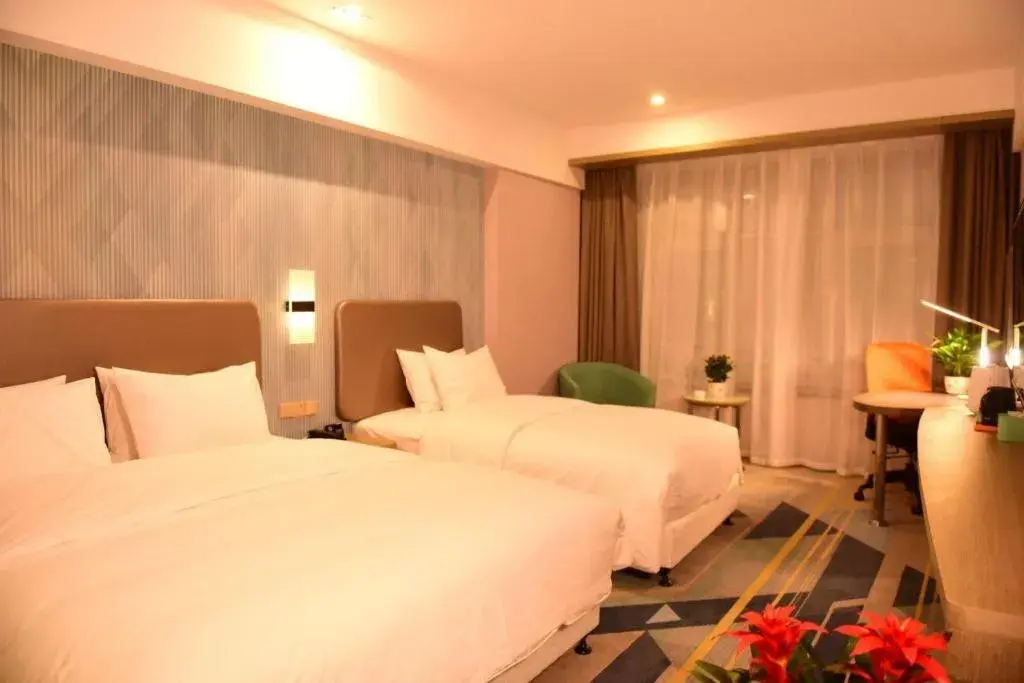 Bed in Holiday Inn Express Lhasa Potala Square By IHG Bed in Holiday Inn Express Lhasa Potala Square By IHG