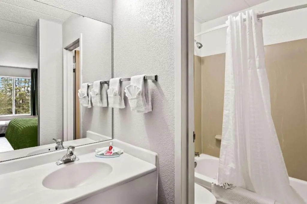 Econo Lodge Willowbrook