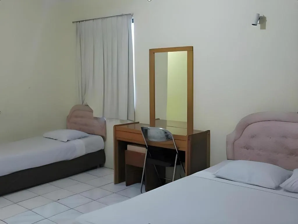 Bed in Hotel Lautze Indah