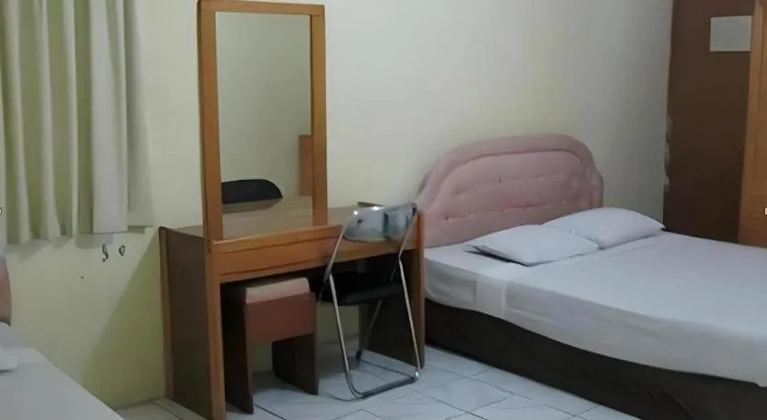 Bed in Hotel Lautze Indah