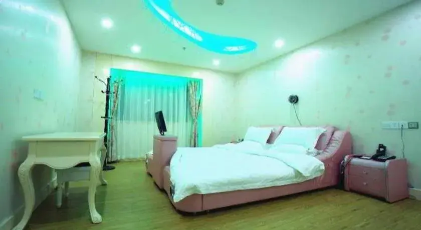 Bed in Borrman Hotel Guangzhou Tianhe Tangdong Subway Station Convention and Exhibition Center Bed in Borrman Hotel Guangzhou Tianhe Tangdong Subway Station Convention and Exhibition Center