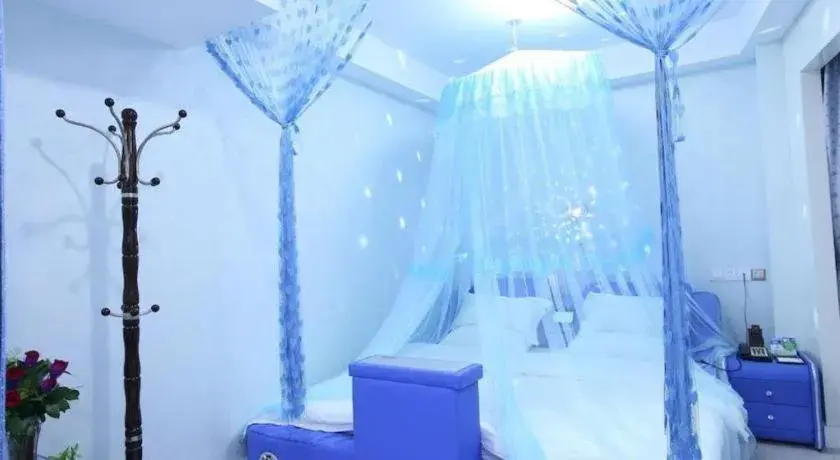 Bed in Borrman Hotel Guangzhou Tianhe Tangdong Subway Station Convention and Exhibition Center Bed in Borrman Hotel Guangzhou Tianhe Tangdong Subway Station Convention and Exhibition Center