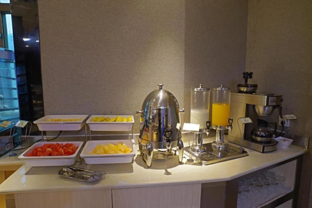 Borrman Hotel Guangzhou Tianhe Tangdong Subway Station Convention and Exhibition Center