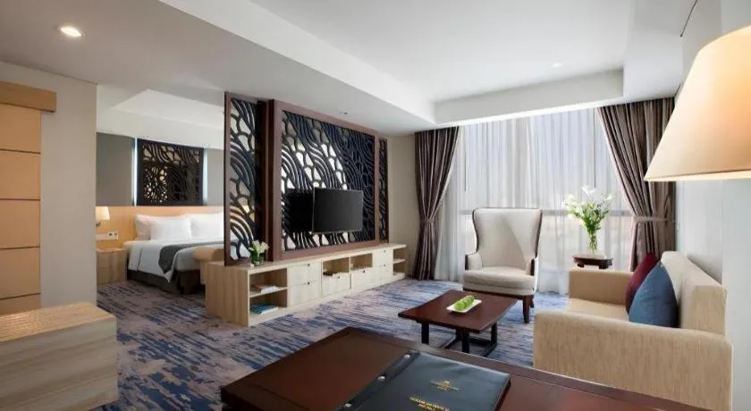 Bed in Hotel Grandhika Pemuda