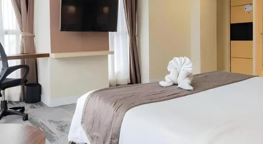 Bed in Hotel Grandhika Pemuda Bed in Hotel Grandhika Pemuda