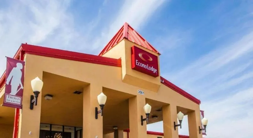 Econo Lodge Truman Inn
