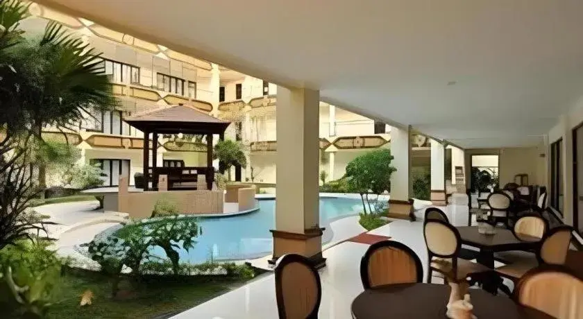 Yusro Hotel Restaurant & Convention Yusro Hotel Restaurant & Convention