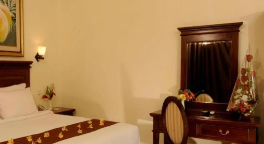 Bed in Yusro Hotel Restaurant & Convention