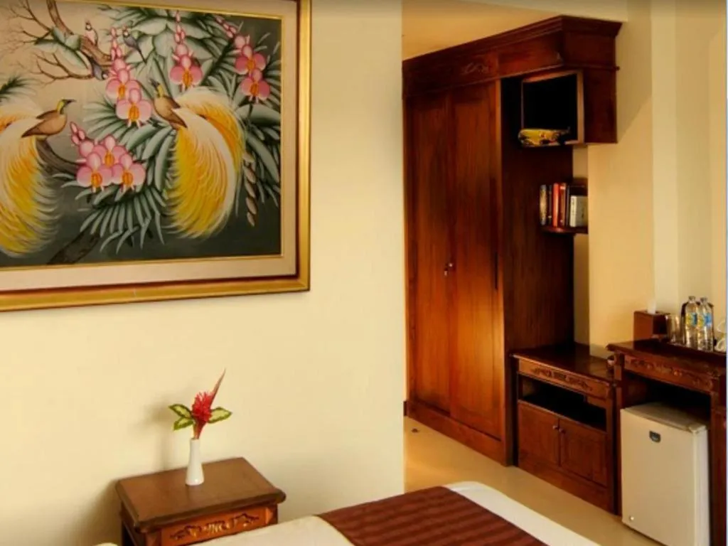 Yusro Hotel Restaurant & Convention