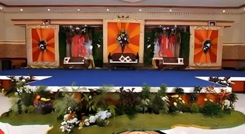 Yusro Hotel Restaurant & Convention Yusro Hotel Restaurant & Convention