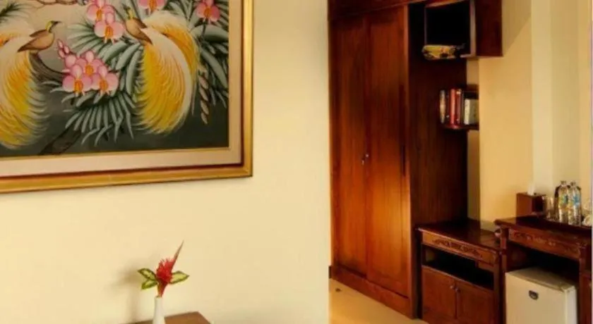 Yusro Hotel Restaurant & Convention