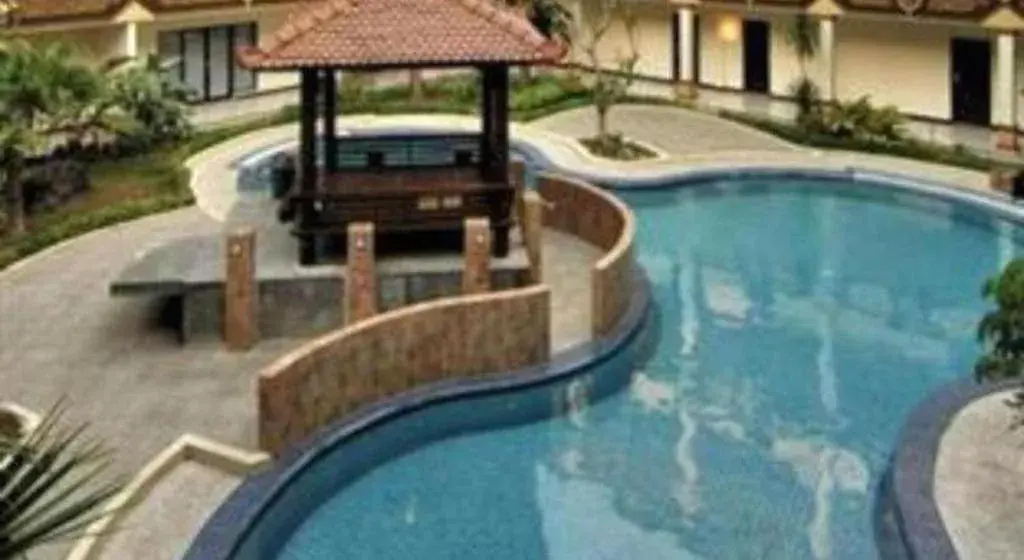 Yusro Hotel Restaurant & Convention Yusro Hotel Restaurant & Convention