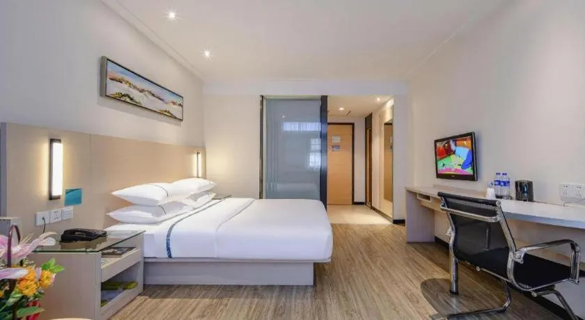 Bed in City Comfort Inn Nanning Normal University Mingxiu Metro Station